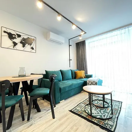 Superior Laguna Beskidow Green! Sauna & Gym! Air Condition! *