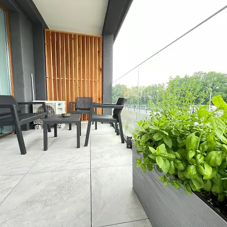 Apartment Superior Laguna Beskidow Green! Sauna & Gym! Air Condition! Zarzecze (Silesia)